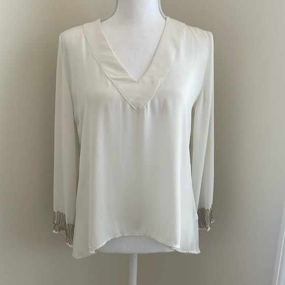 Madison Paige Off White L/S V Neck Beaded Sheath Blouse. Small - Picture 1 of 8